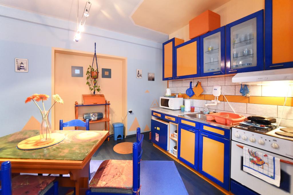 Apartment Orange Purple Blue Zagreb Bagian luar foto